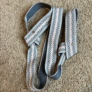 Lululemon yoga mat strap